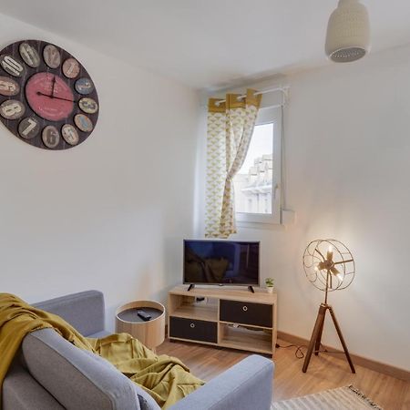 Chic Studio Avec Parking Au Centre-Ville Rouen Exterior photo